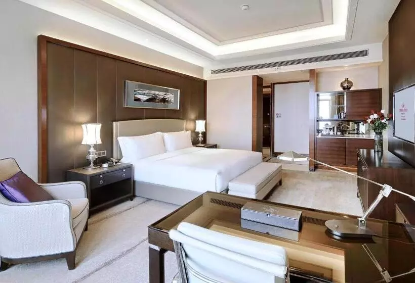 Standard-huone Oleskelualue, Crowne Plaza Tianjin Jinnan, An Ihg
