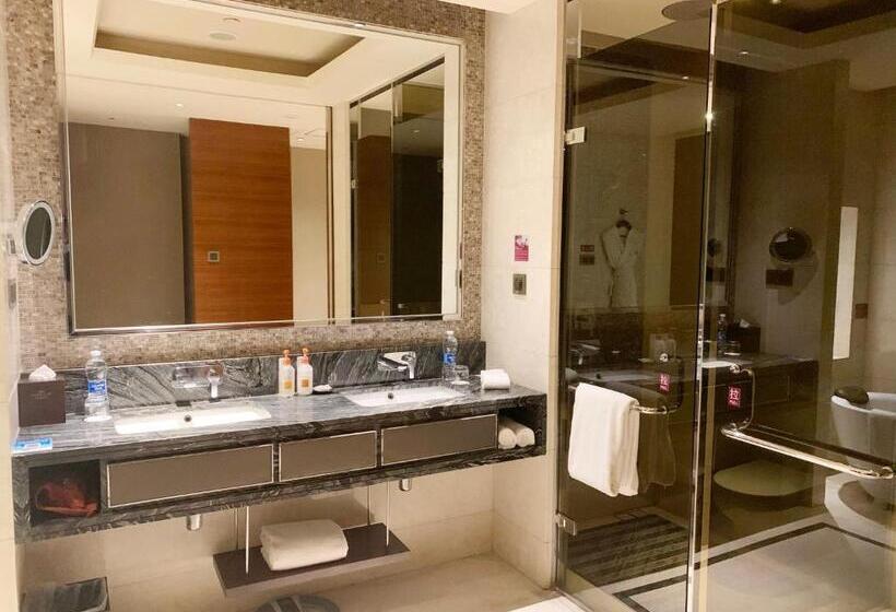 חדר פרמיום, Crowne Plaza Tianjin Jinnan, An Ihg