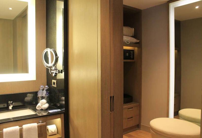 سوییت جونیور, Hilton Lima Miraflores