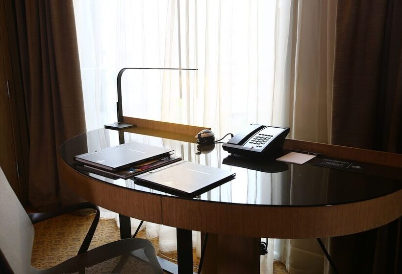 سوییت جونیور, Hilton Lima Miraflores