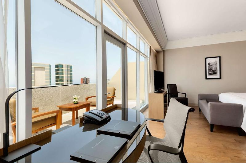 اتاق اجرایی با تخت بزرگ, Hilton Lima Miraflores