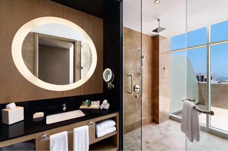 이그제큐티브 룸 킹사이즈 침대, Hilton Lima Miraflores
