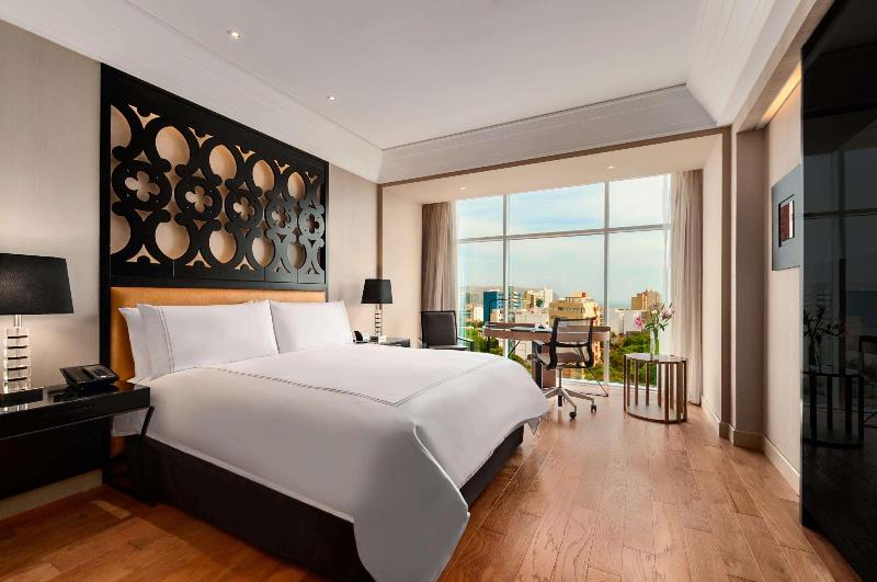 اتاق اجرایی با تخت بزرگ, Hilton Lima Miraflores