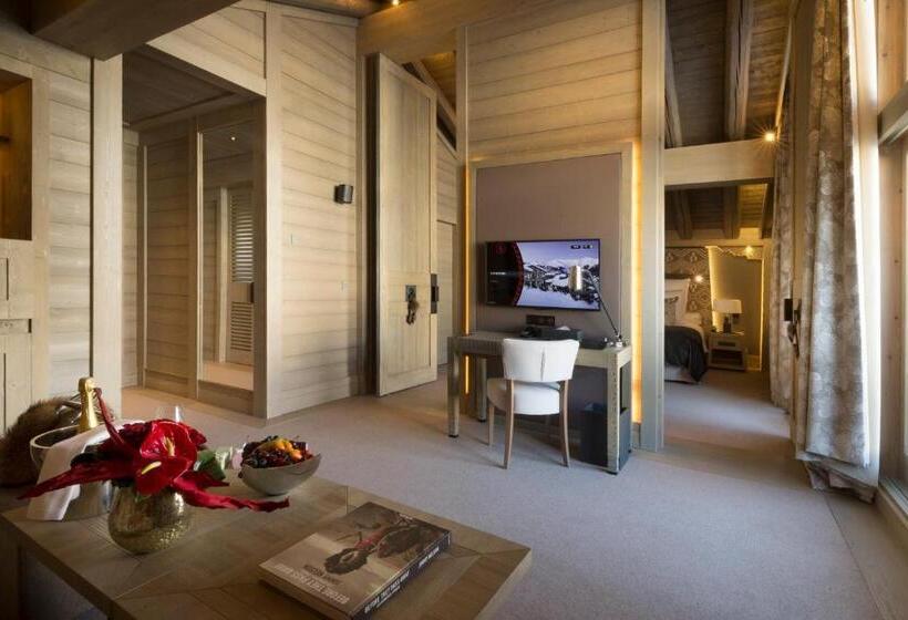 جناح جونيور, Le K2 Altitude