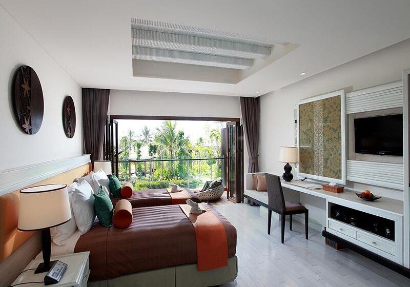 Номер Deluxe, Natai Beach Resort