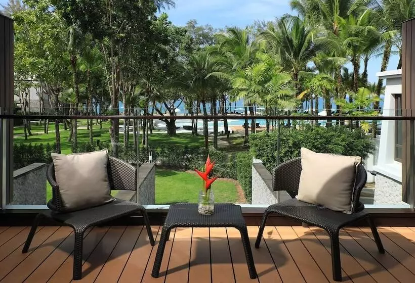 デラックスルーム, Natai Beach Resort