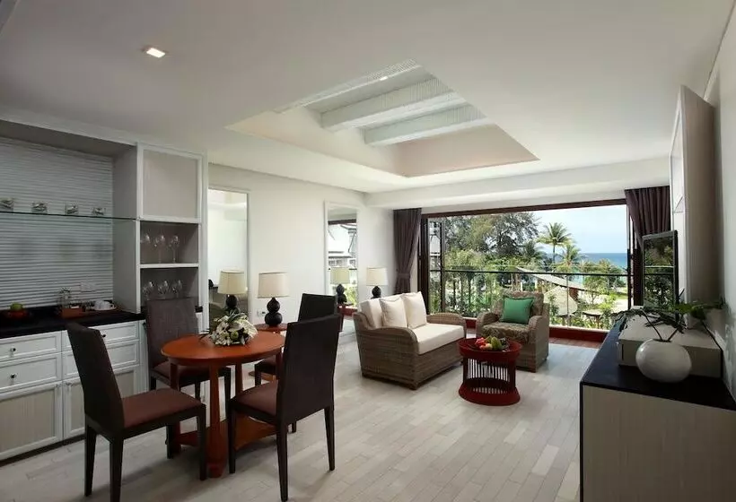 デラックススイート, Natai Beach Resort