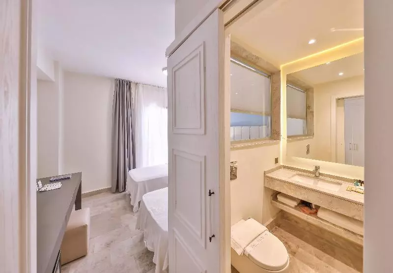 メゾネットスイート, Natai Beach Resort