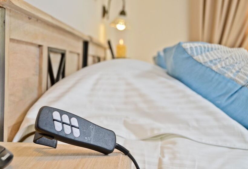 标准间, Naxos Island