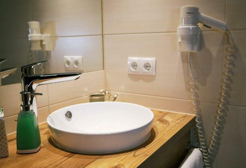 غرفة قياسية, Pension Traube