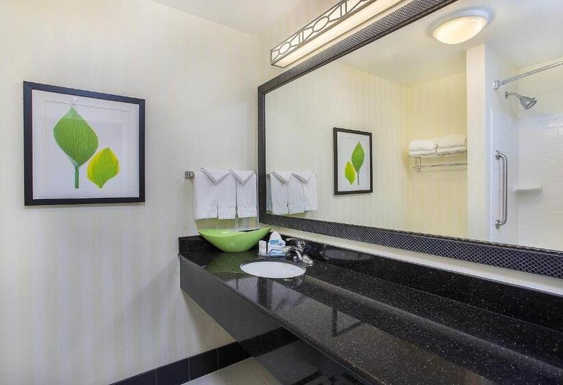 Quarto Estandar Cama King, Fairfield Inn & Suites Louisville East