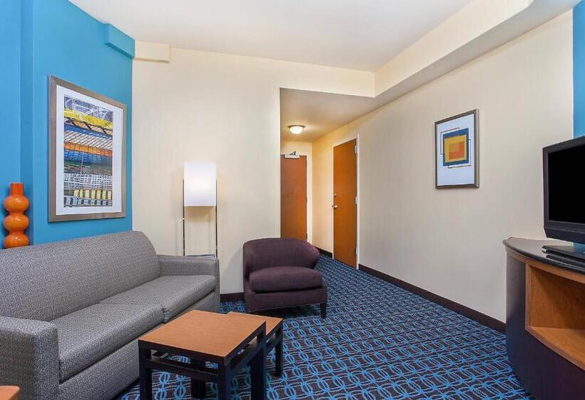 جناح سرير كينج, Fairfield Inn & Suites Louisville East