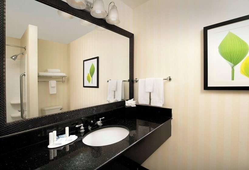 غرفه قياسيه سريرين مزدوجين, Fairfield Inn & Suites Weatherford