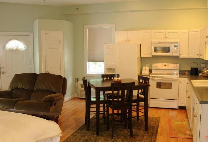 带双人大床的行政管理套房, Acorn Hill Lodge And Spa