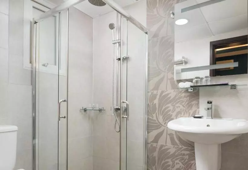 اتاق استاندارد با چشم‌انداز شهر, Al Hail Waves Hotel Managed By Centara