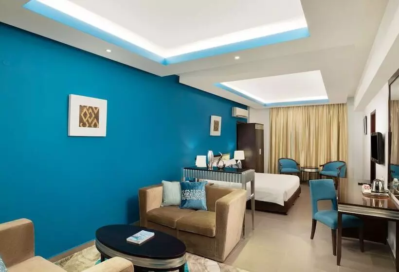 سوییت لوکس, Al Hail Waves Hotel Managed By Centara
