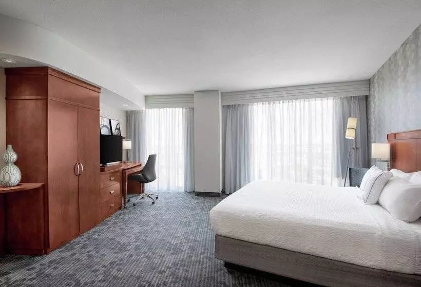 エクゼクティブスイート, Courtyard By Marriott Dallas Allen At Allen Event Center