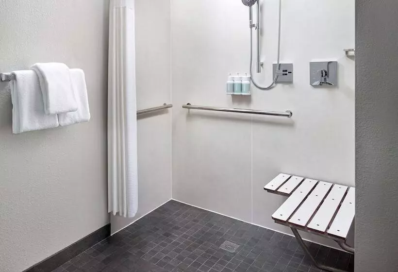 ２ダブルベッドのスタンダードルーム, Courtyard By Marriott Nashville Brentwood