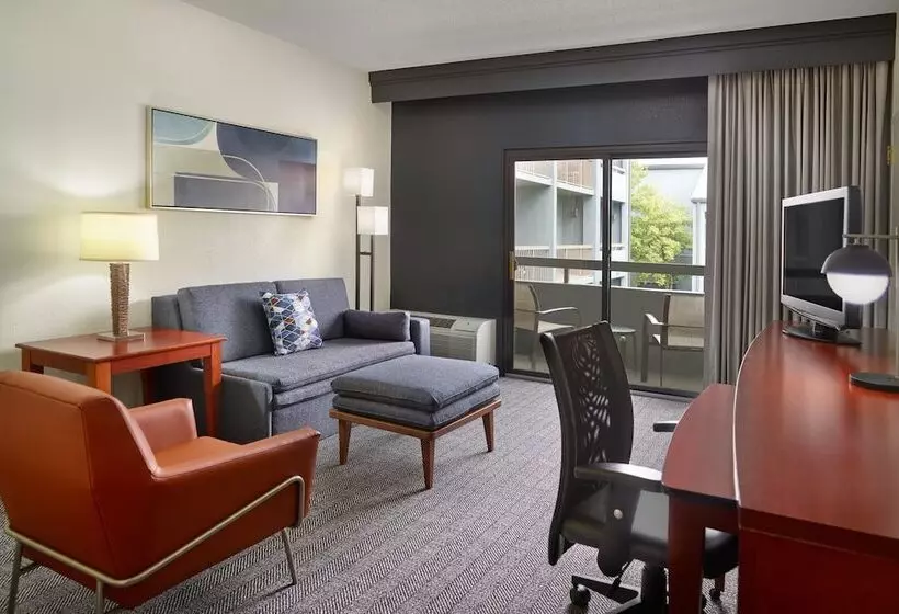 スイート, Courtyard By Marriott Nashville Brentwood