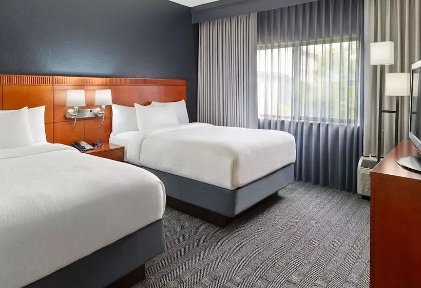 スイート, Courtyard By Marriott Nashville Brentwood