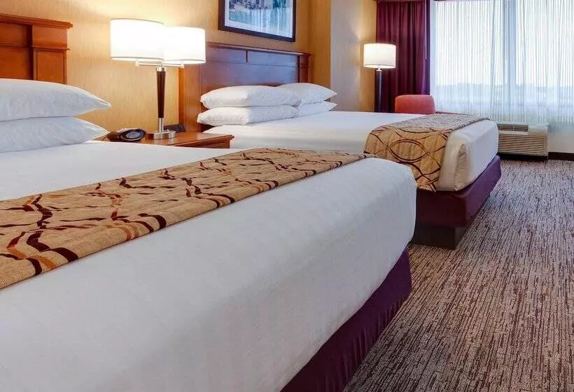 Deluxe-huone, Drury Inn & Suites West Des Moines