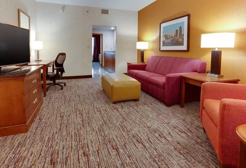 Sviitti, Drury Inn & Suites West Des Moines
