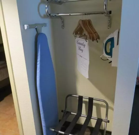 Deluxe-huone King-vuode, Hometown Hotel Bryant