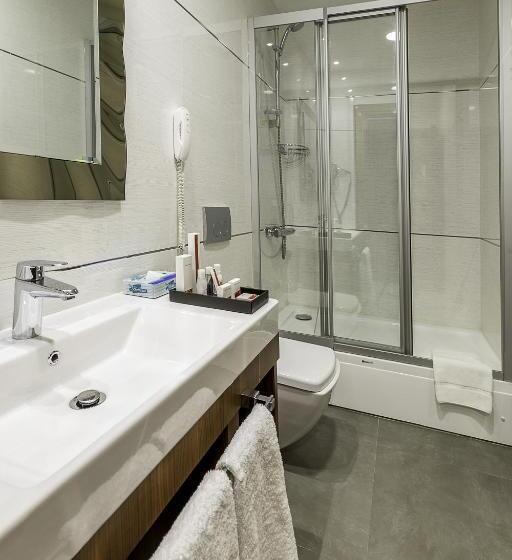 Cameră economică cu vedere la mare, Ramada Plaza By Wyndham Istanbul Atakoy