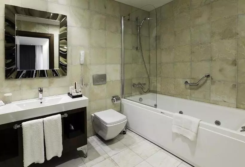 シティビュースイート, Ramada Plaza By Wyndham Istanbul Atakoy