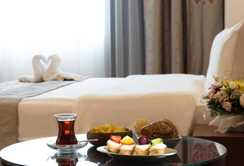 Suite cu Vedere spre Oraş, Ramada Plaza By Wyndham Istanbul Atakoy