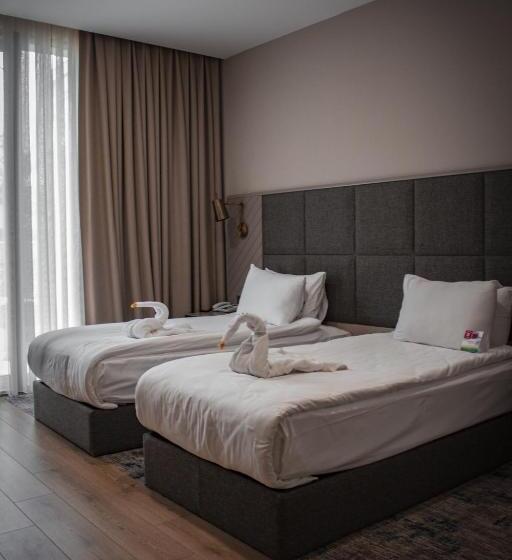 Cameră Standard cu Vedere la Gradină, Ramada Plaza By Wyndham Istanbul Atakoy