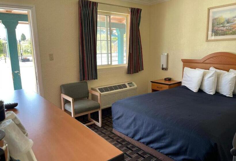 이코노미 룸, Riverside Inn & Suites Santa Cruz