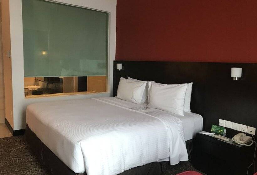 Pokój Deluxe, The Klagan