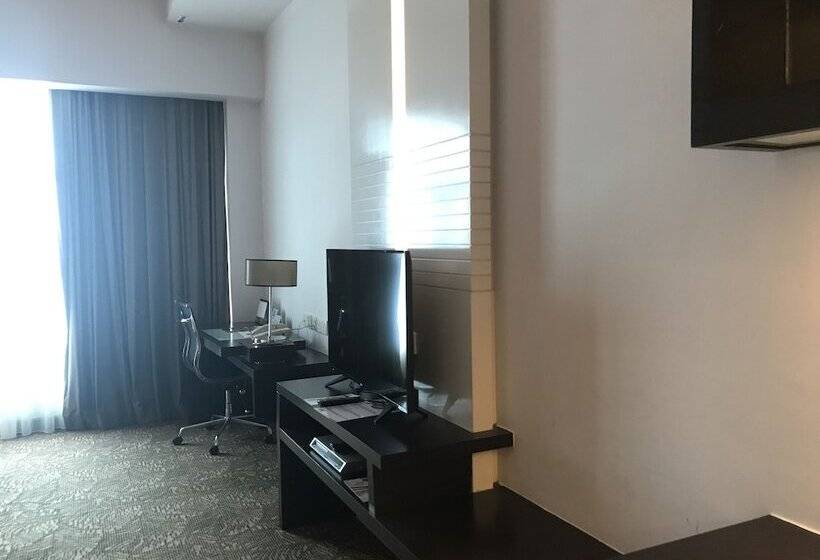 Pokój Deluxe, The Klagan