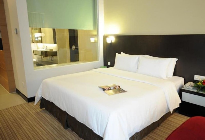 Pokój Deluxe, The Klagan