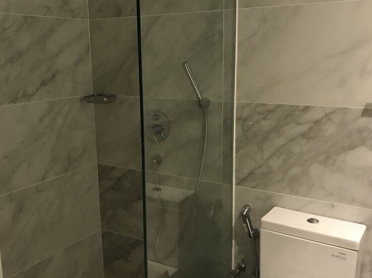 Pokój Standard, The Klagan