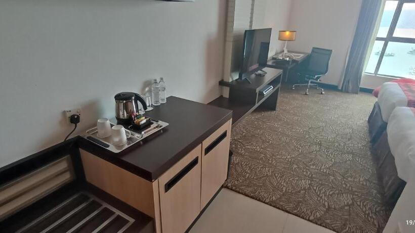 Pokój Deluxe, The Klagan