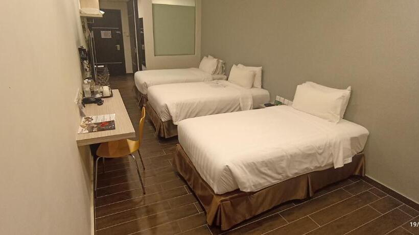 Pokój Basic Trzyosobowy, The Klagan