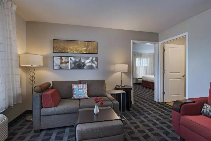 キングサイズベッドのスイートルーム, Towneplace Suites Fayetteville Cross Creek