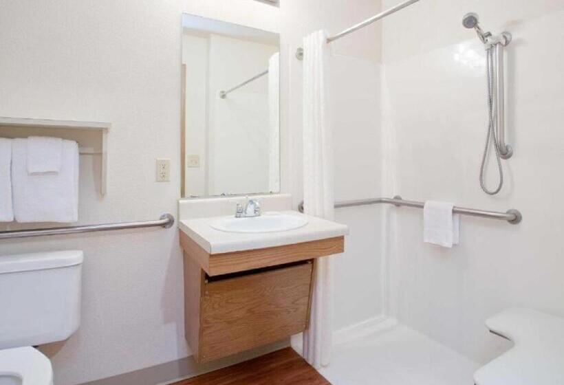 장애인을 위한 스위트, Woodspring Suites Omaha Bellevue, An Extended Stay
