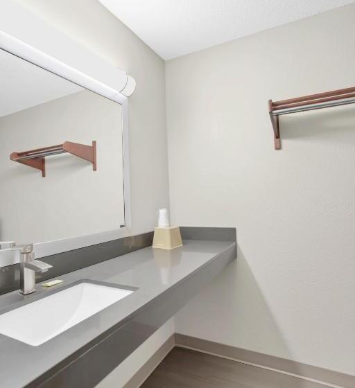 Suite Kingsize Bett, Bridgeview Inn Chicago Area