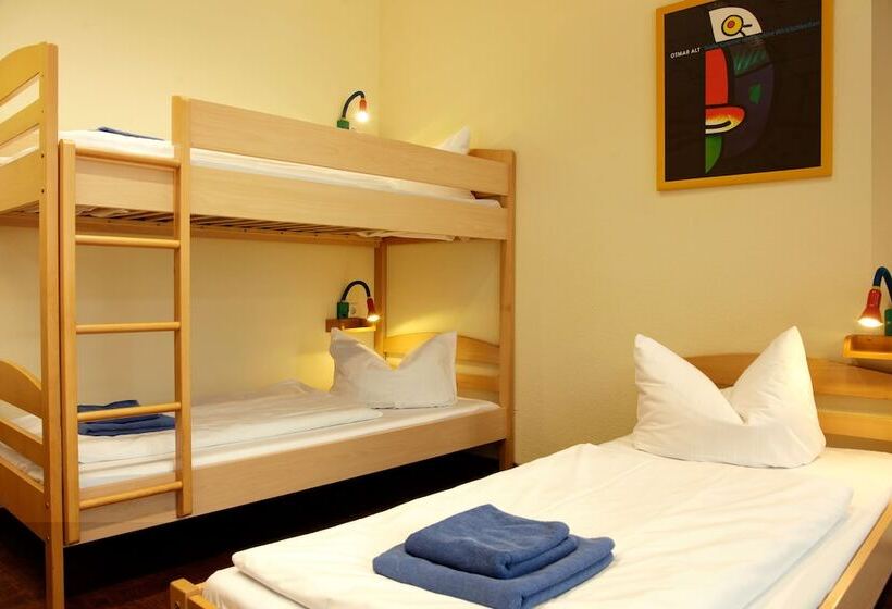 اتاق استاندارد سه نفره, Acama Hotel & Hostel Kreuzberg