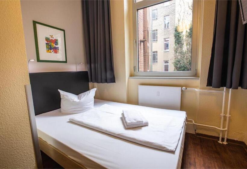 اتاق استاندارد یک نفره, Acama Hotel & Hostel Kreuzberg