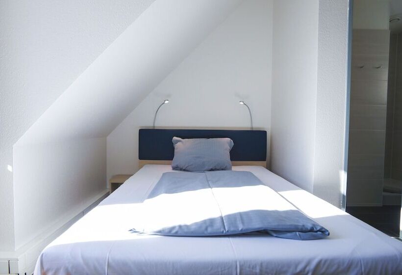 اتاق استاندارد یک نفره, Acama Hotel & Hostel Kreuzberg