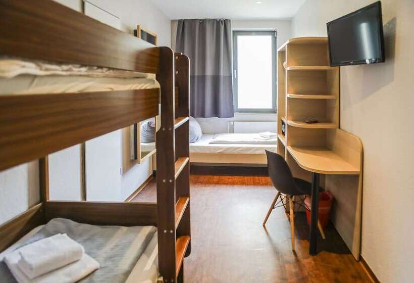 اتاق استاندارد سه نفره, Acama Hotel & Hostel Kreuzberg