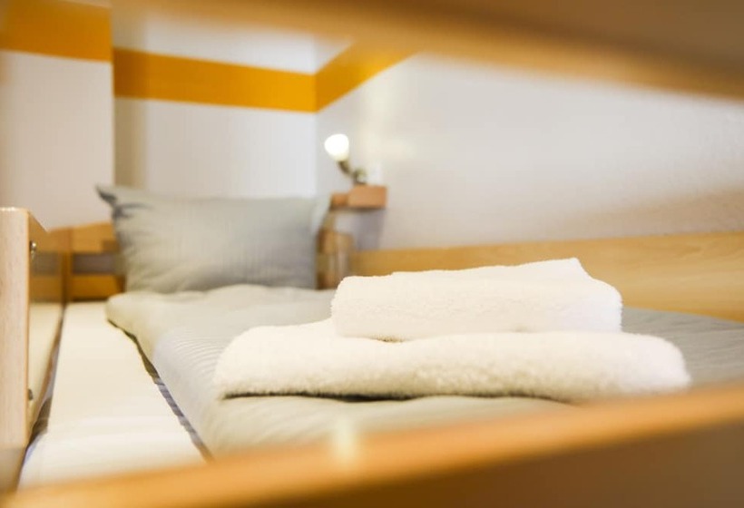 اتاق استاندارد چهار تخته, Acama Hotel & Hostel Kreuzberg