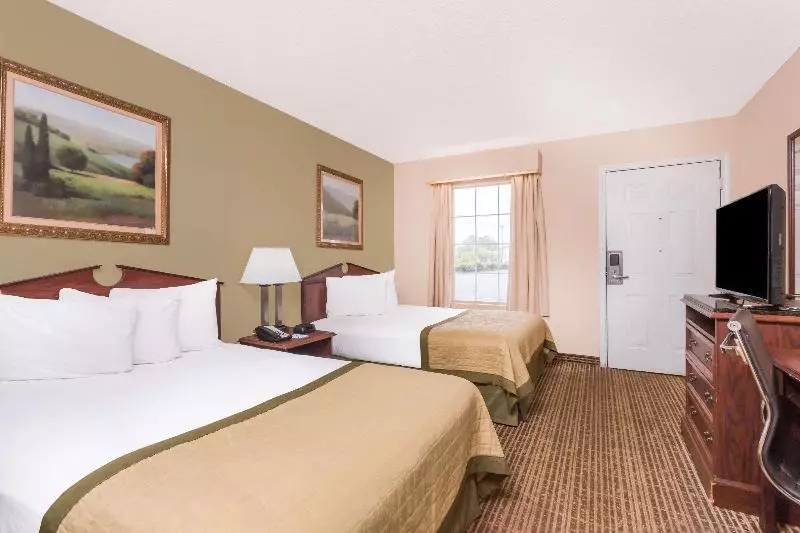 身障者適用スイートルーム, Country Inn & Suites By Radisson, State College Penn State Area , Pa