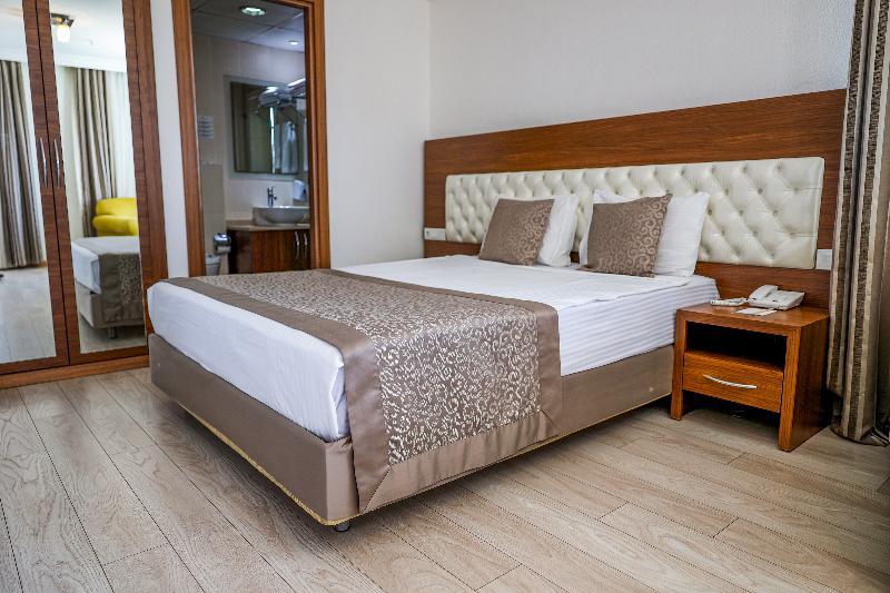 سوئیت با تخت بزرگ, Country Inn & Suites By Radisson, State College Penn State Area , Pa