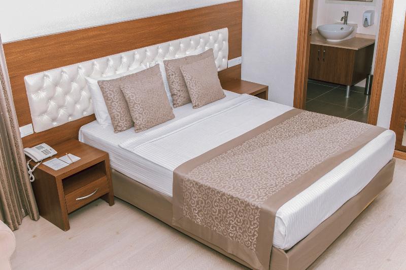 سوئیت با تخت بزرگ, Country Inn & Suites By Radisson, State College Penn State Area , Pa