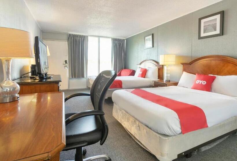 스탠다드 룸 더블 침대 2개, Howard Johnson Jennings